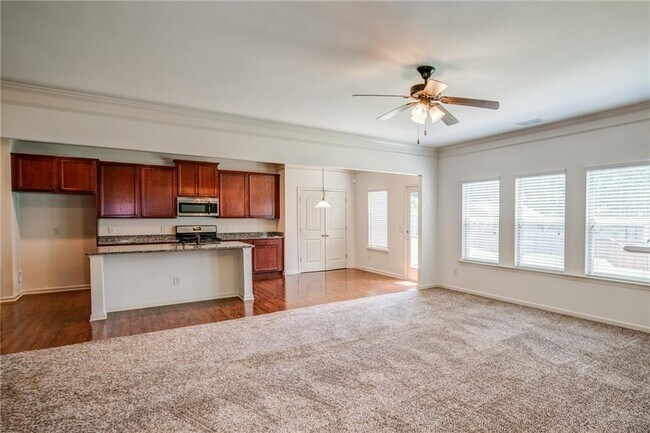 Building Photo - 129 Stonewood Creek Ct