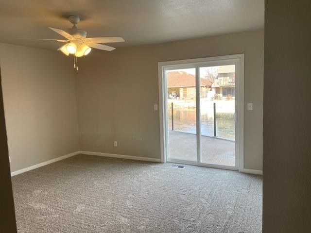 Building Photo - 3642 Lakeshore Dr