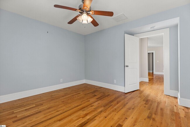Building Photo - 309 Briarcliff Dr