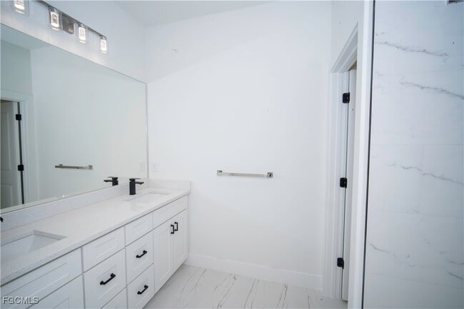 Building Photo - 18141 Wintergarden Ave