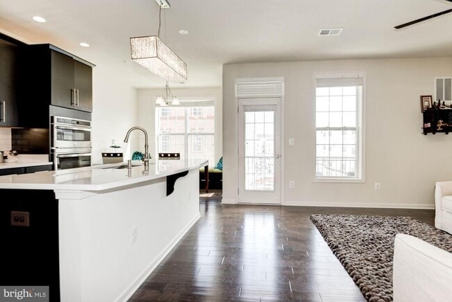 Building Photo - 23540 Belvoir Woods Terrace