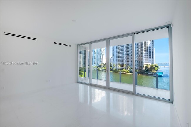 Building Photo - 300 Biscayne Blvd Way