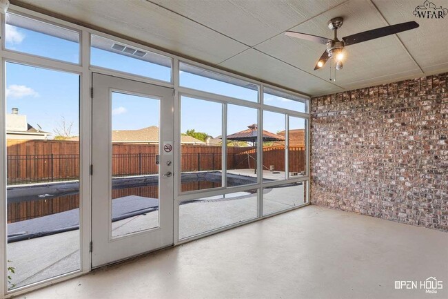 Building Photo - 5405 Blazing Star Ln