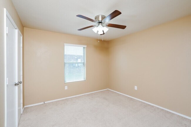 Building Photo - 21370 Beacon Springs Lane