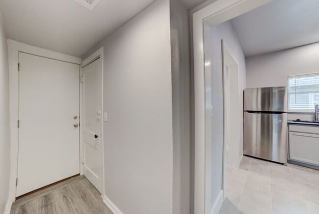 Building Photo - Renovated 1920’s Craftsman – 3 Bed Near TU, Mother Road Market & Downtown