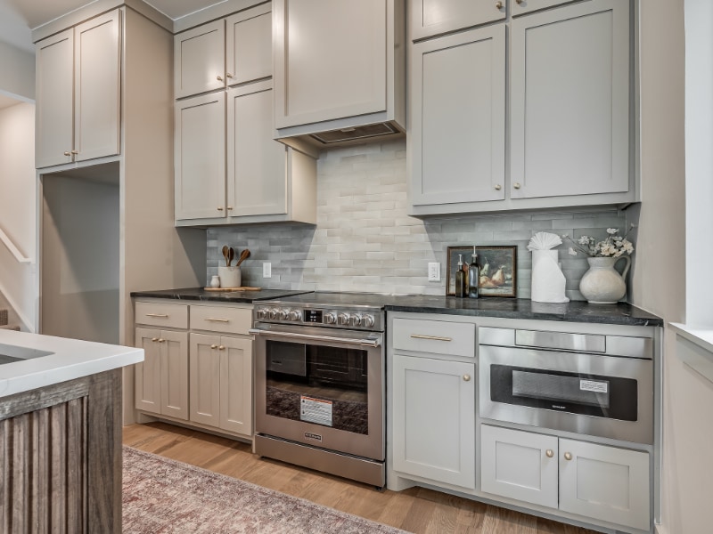 Building Photo - 16 N Walnut St