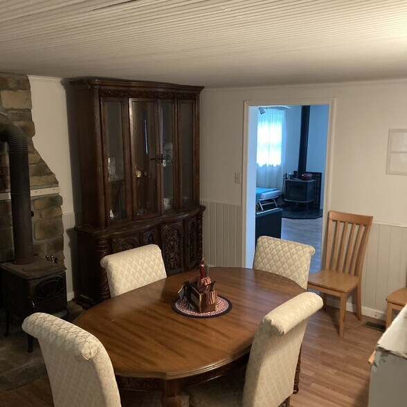 Building Photo - 1132 Shanghai Rd