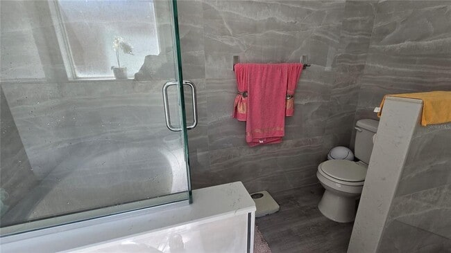 Building Photo - 1851 Wimbledon St