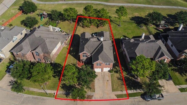 Building Photo - 10414 Hahns Peak Dr
