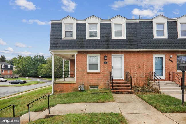 Building Photo - 81 Watkins Park Dr