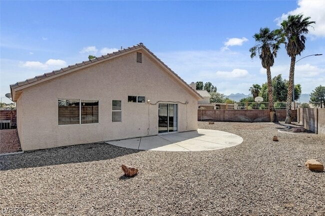 Building Photo - 4528 Rodman Dr