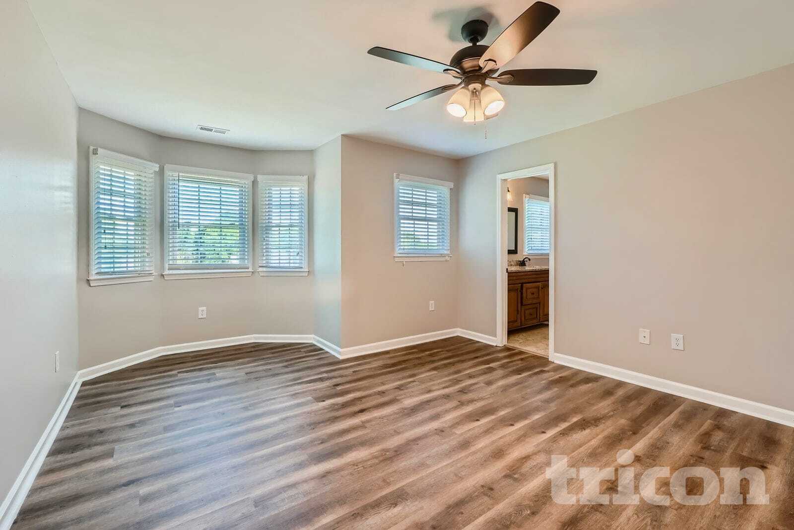 Building Photo - 2201 Fox Hunt Dr