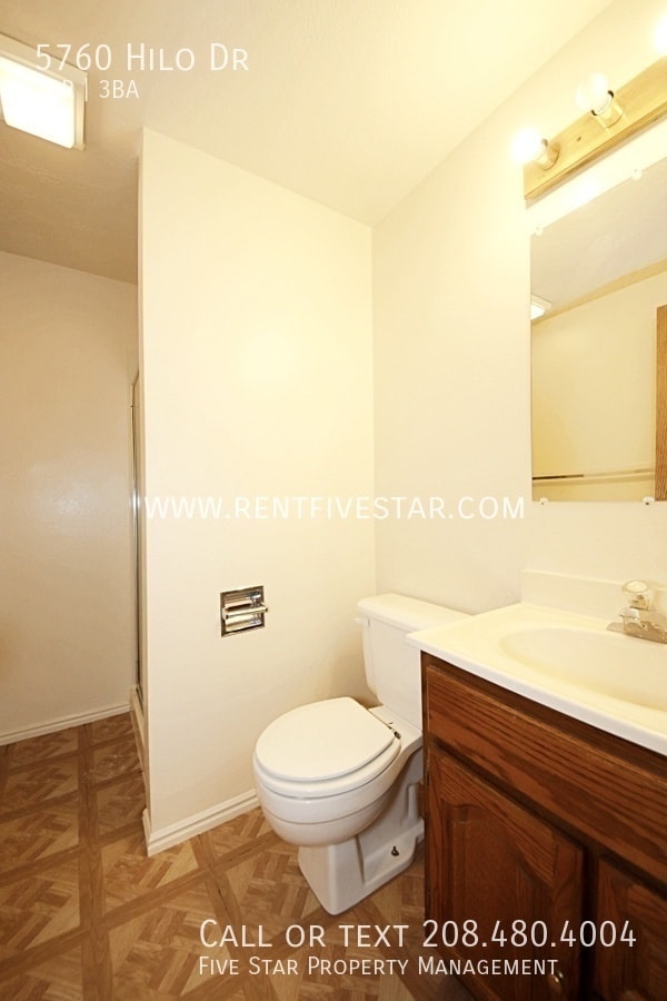 Building Photo - 5760 Hilo Dr