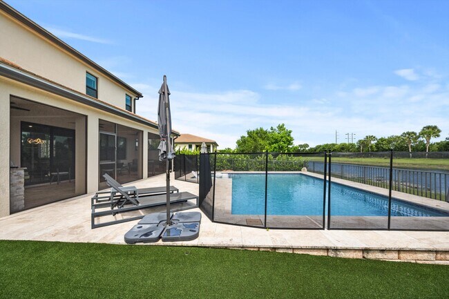 Building Photo - 8891 Grand Prix Ln