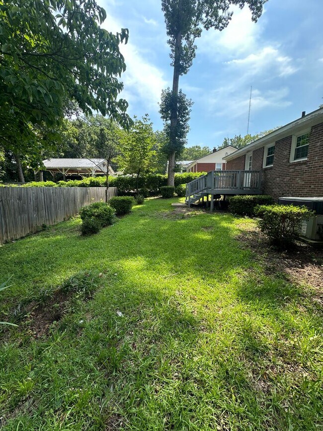 Building Photo - 3514 Ridgecrest Ave