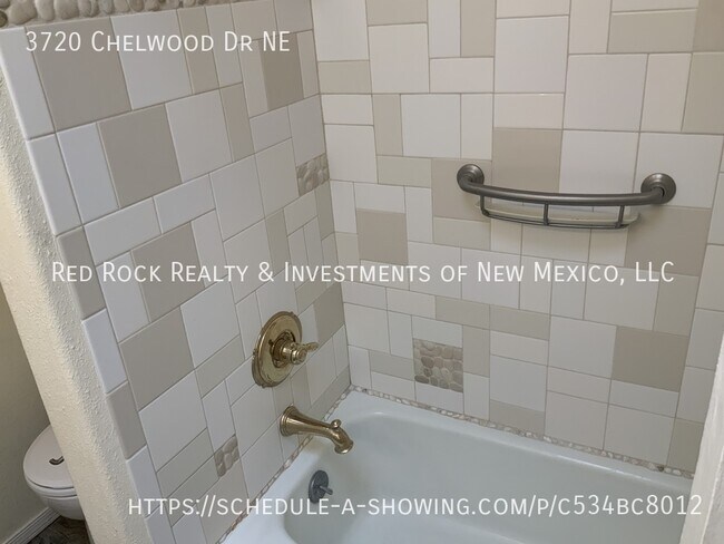 Building Photo - 3720 Chelwood Dr NE