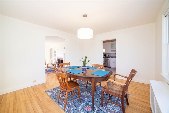 Building Photo - 47 Florence St