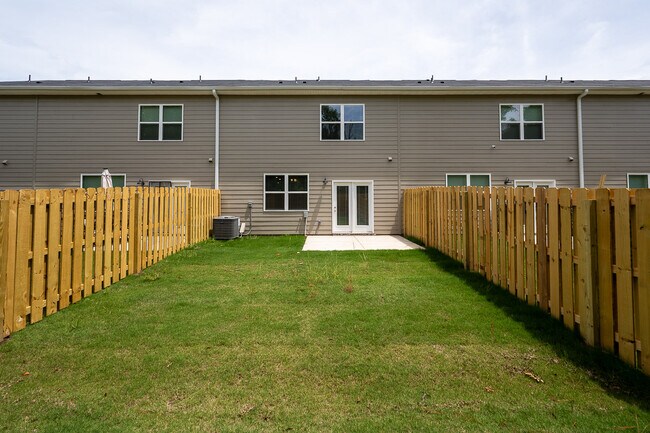 Building Photo - 3422 Firestone Dr