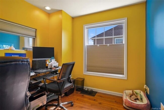 Building Photo - 10 Silas Seaman St