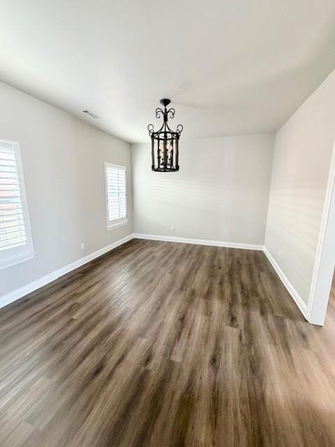 Building Photo - 884 N Meadowlands Dr