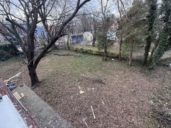 Building Photo - 1320 Chase St