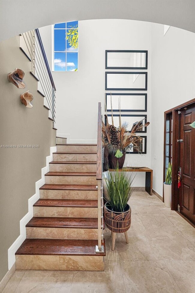 Building Photo - 2143 N Bay Rd