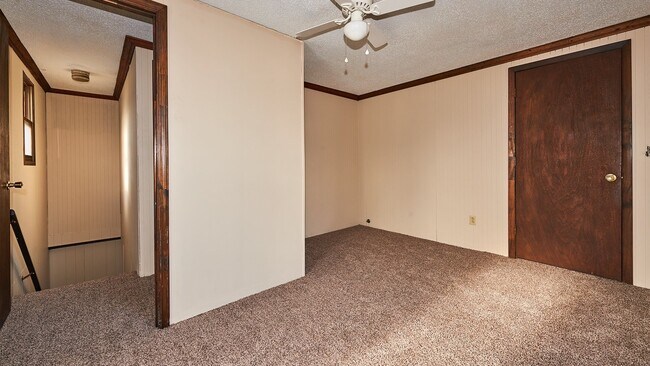 Building Photo - Coming Soon:   2BR, 1 1/2BA duplex