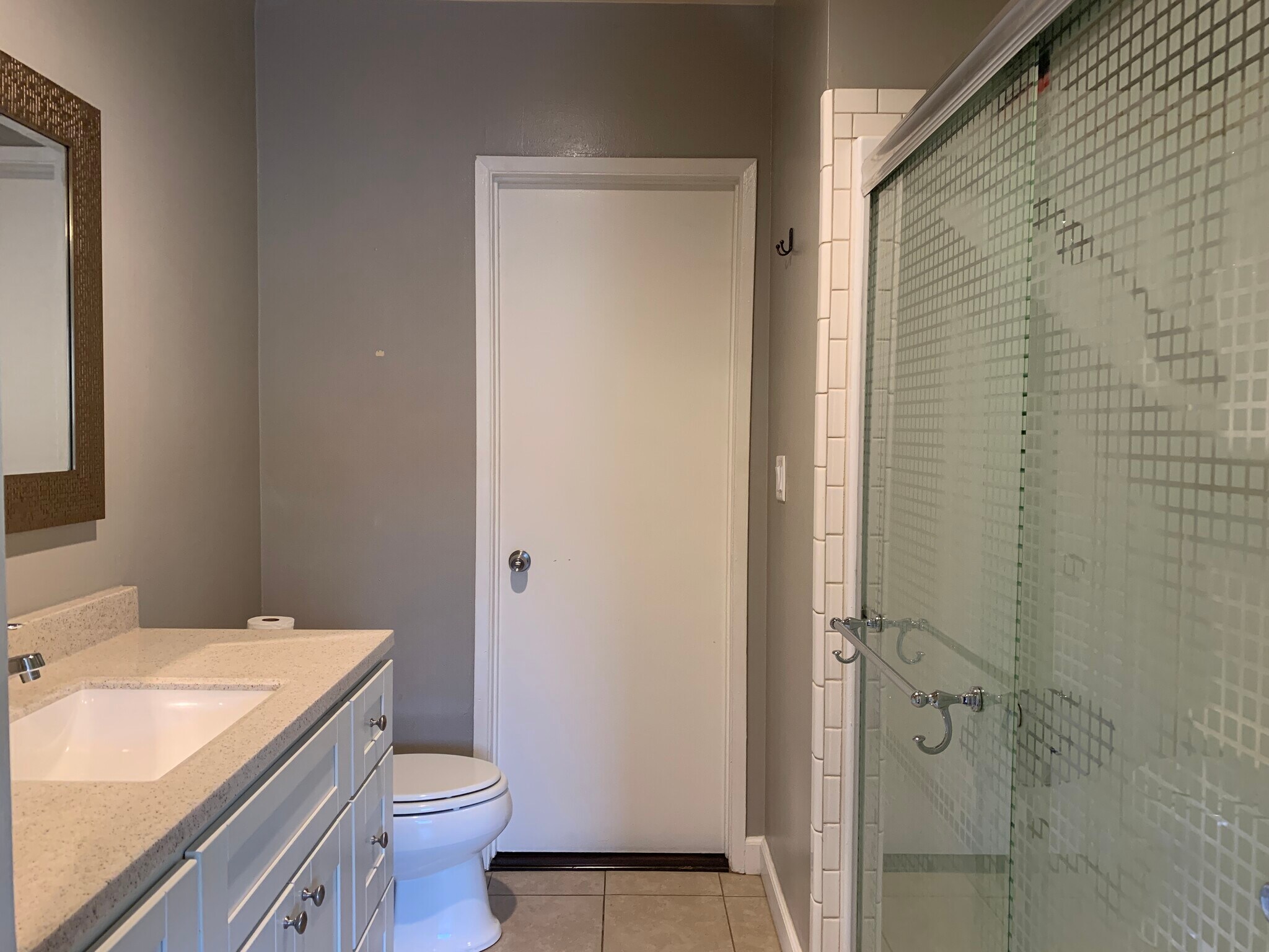 Building Photo - 642 Lemar Park Dr