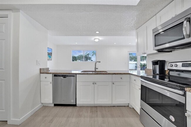 Building Photo - 4001 N 41st Ct