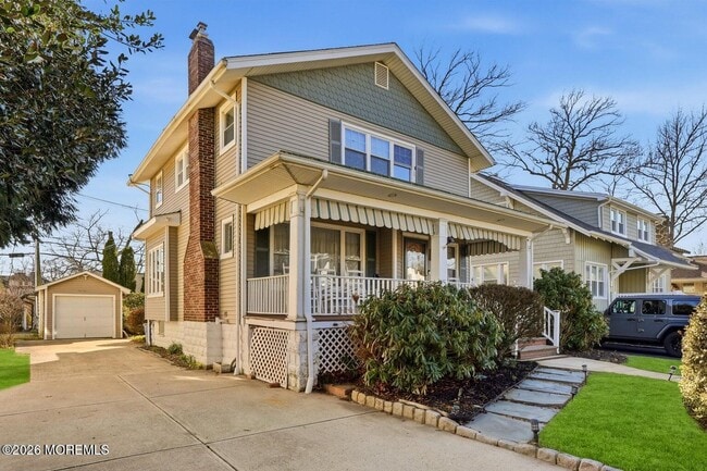 Building Photo - 304 Grassmere Avenue