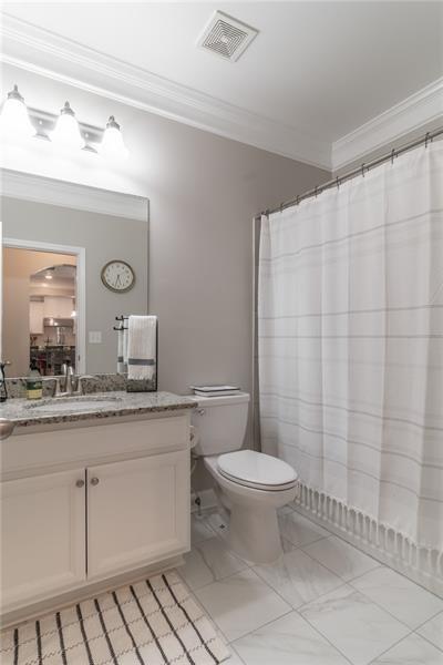 Building Photo - 301 Cochin Dr