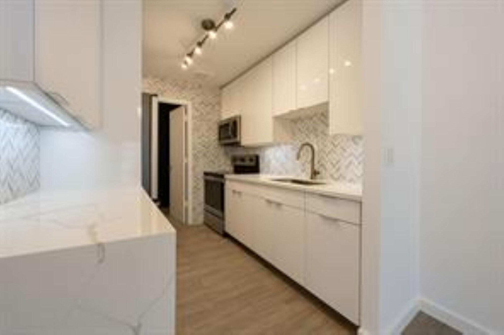 Building Photo - 2260 NE 67th St