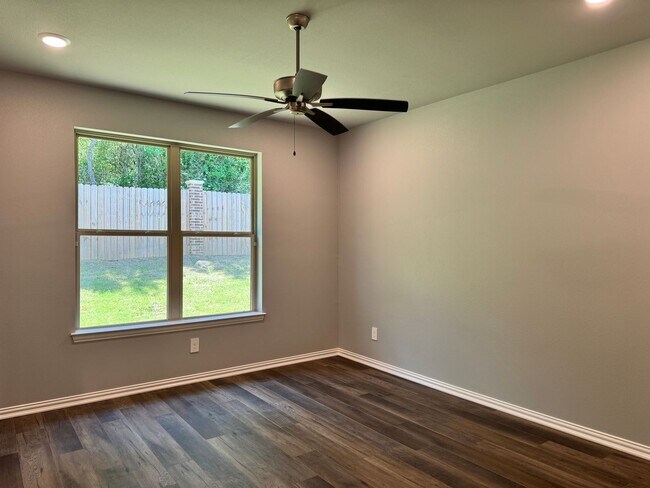 Building Photo - 448 Preston Rdg Dr