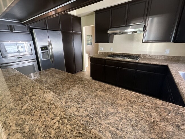 Building Photo - Pool home with solar panels in Palm Desert