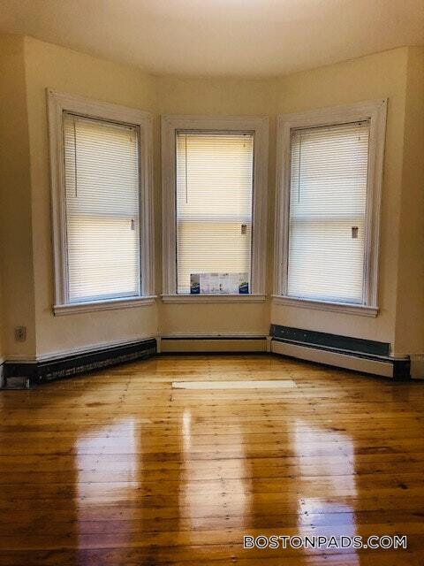 Building Photo - 103 Calumet St