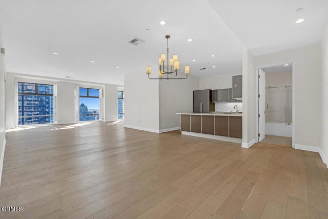 Building Photo - 801 S Grand Ave