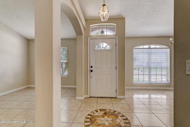 Building Photo - 9703 Cedar Ridge Dr W