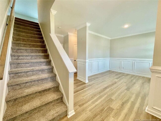 Building Photo - 141 Burnside Dr
