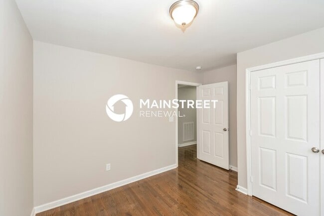 Building Photo - 4 Bedroom Pet-Friendly Home in NASHVILLE, ...