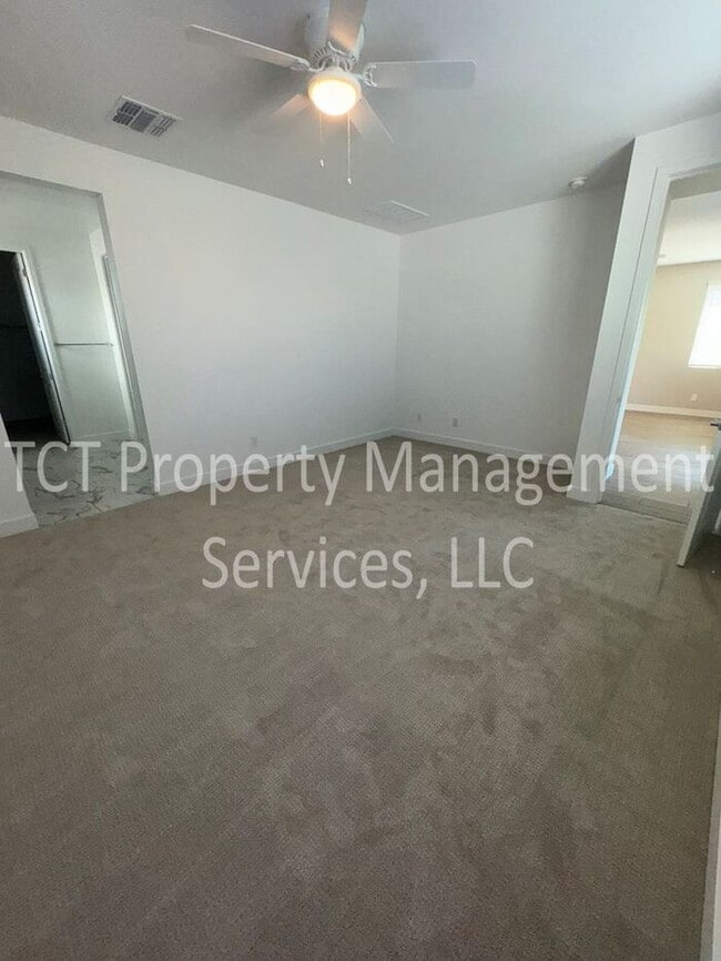 Building Photo - Beautiful New Build in North Creek Community