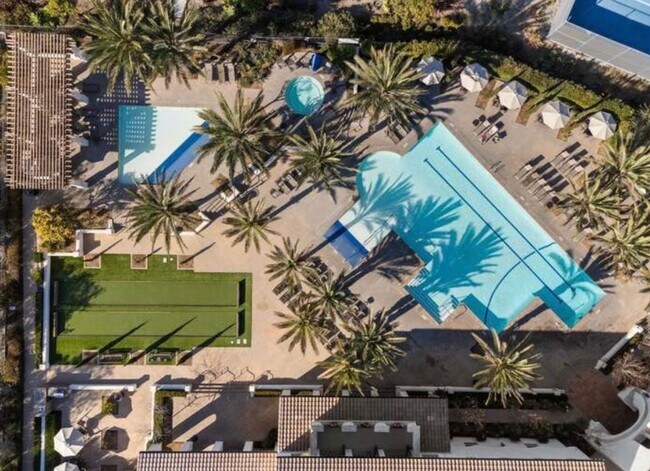 Building Photo - PRICE REDUCED | SOLAR | Great Location