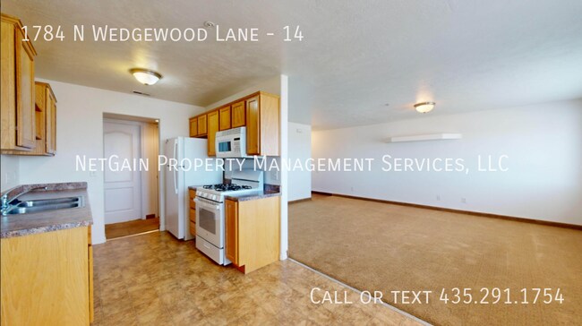 Building Photo - 1784 N Wedgewood Ln