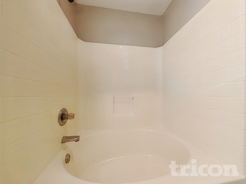 Building Photo - 24403 Wild Horses Ln