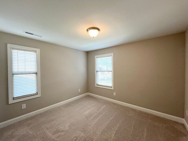 Building Photo - Newly Built 3BD, 2.5BA Durham Home Near Brier Creek, Interstates, and RDU Airport in an HOA Commu...