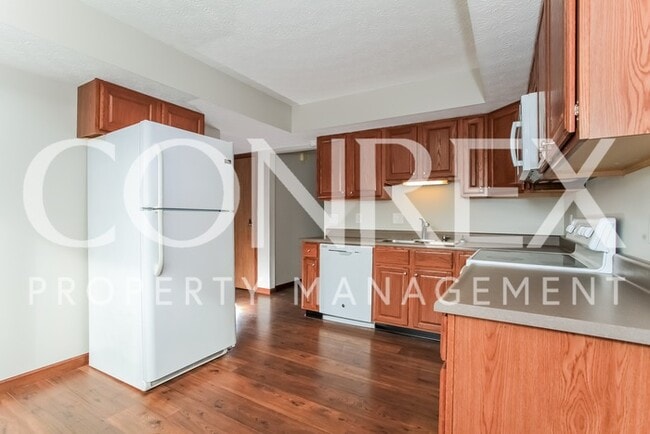 Building Photo - Paxton Wood!