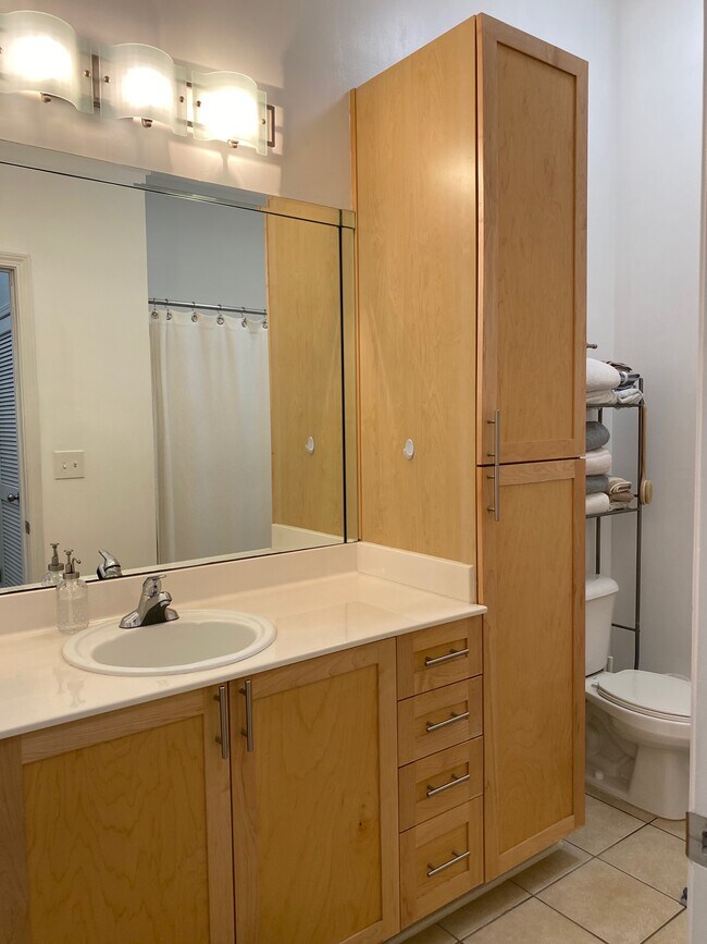 Building Photo - 401 16th St NW