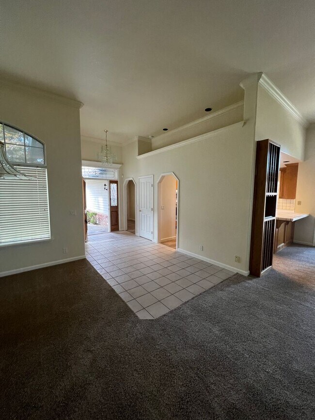 Building Photo - Single Story on Private Court in Gated Hillsborough, Granite Bay, CA