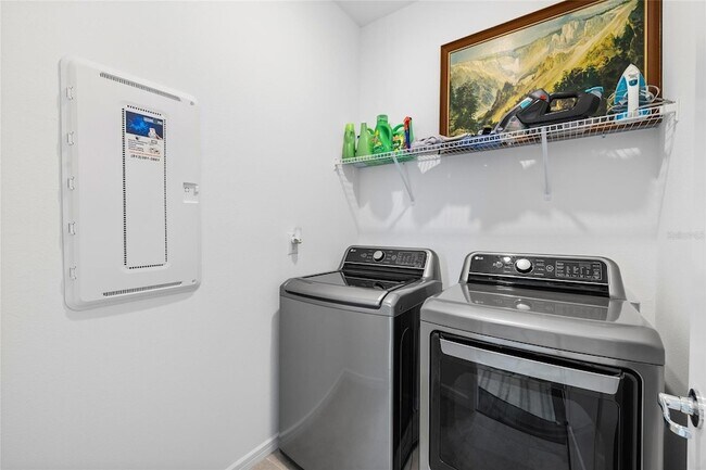 Building Photo - 9454 Ballaster Pointe Lp