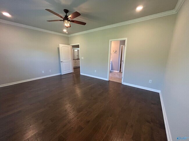 Building Photo - 7040 Regency Ln SE