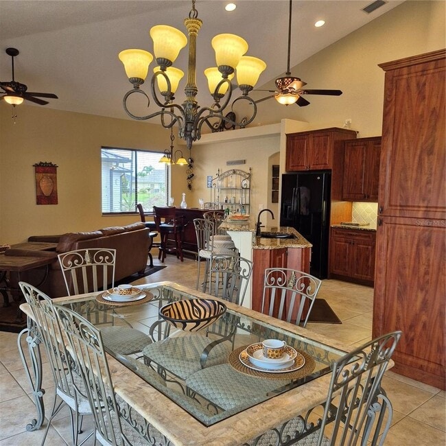 Building Photo - **ROTONDA WEST, 3/2/2, POOL HOME**